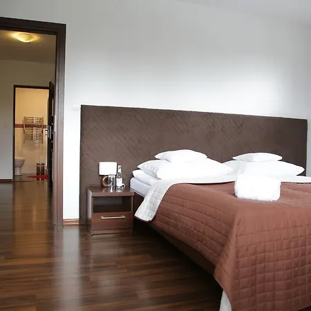 Prestige 노비 삭츠